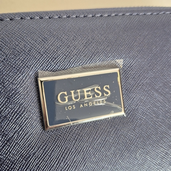 Guess Abree Medium Zip Around Wallet - Picture 5 of 8